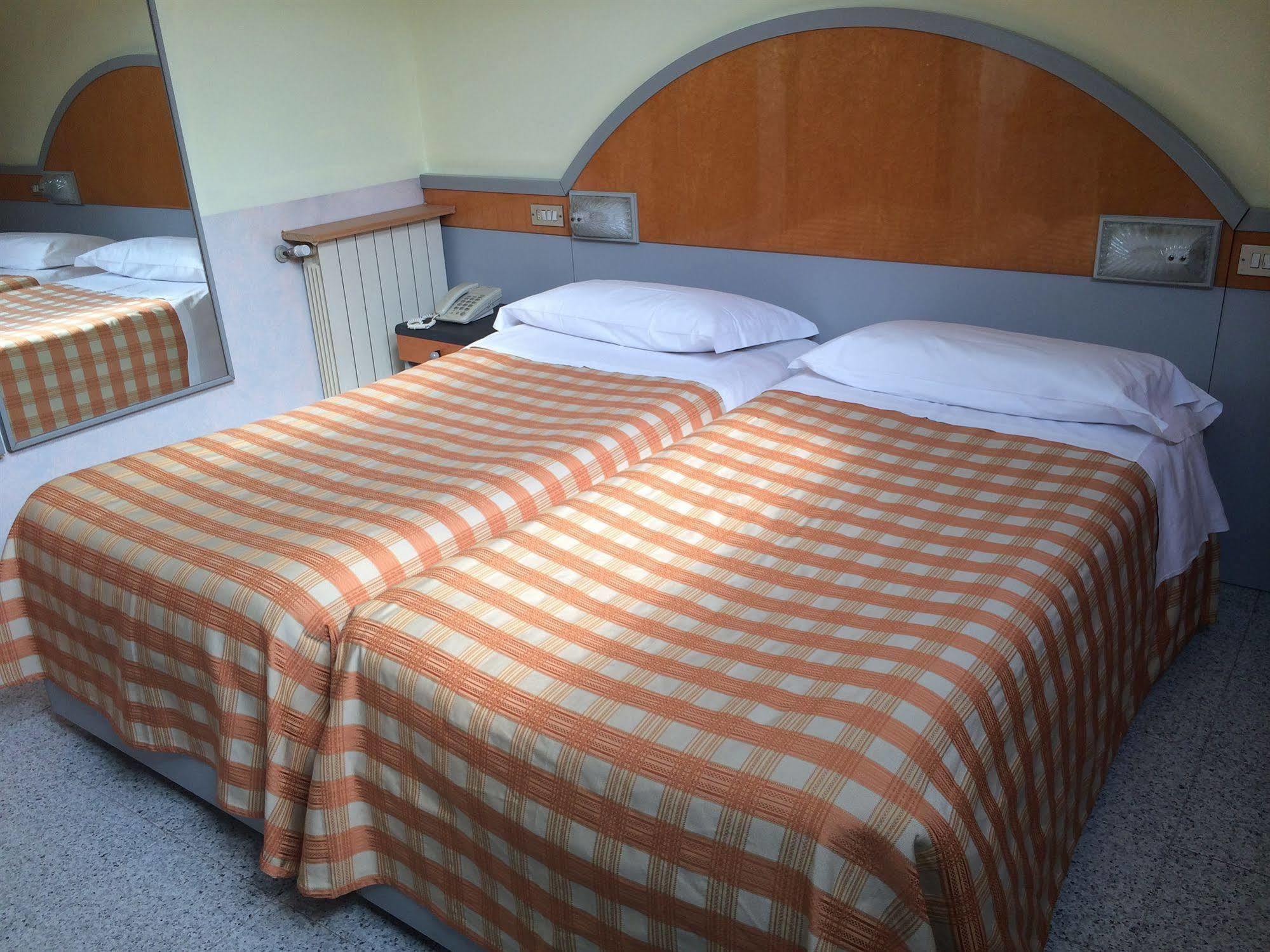 Hotel Mazzini Letojanni Exterior photo