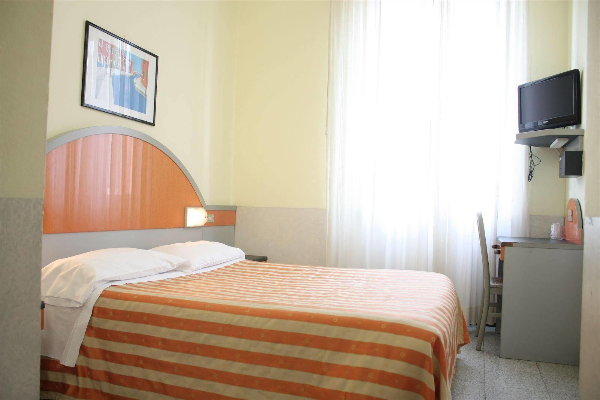 Hotel Mazzini Letojanni Room photo